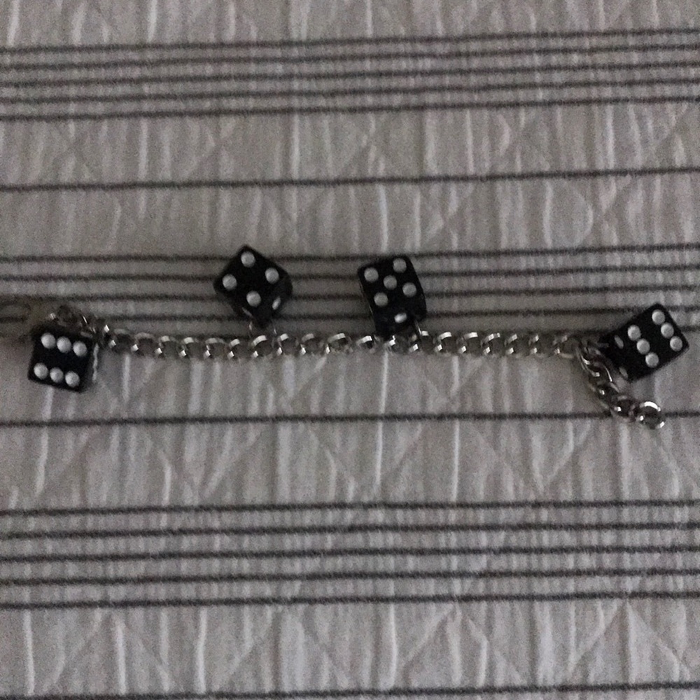 Dice bracelet